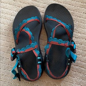 Women’s Chacos size 8